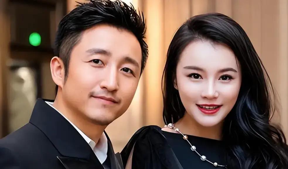邹市明在擂台上拼死拼活挣下2个亿，全交给了媳妇冉莹颖，本以为换来的是家庭和睦，可