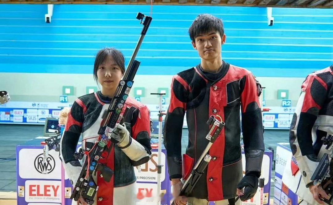 638.9环！中国神枪手在名古屋彻底打疯了！盛李豪搭档王子菲，在10米气步枪混合