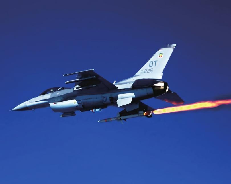 每天认识一件兵器 美国AGM-88“哈姆”反辐射导弹长度：410厘米直径：25.