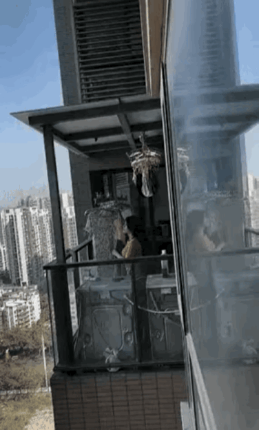 幸福来得猝不及防，却转瞬消失，谁懂这种落差？