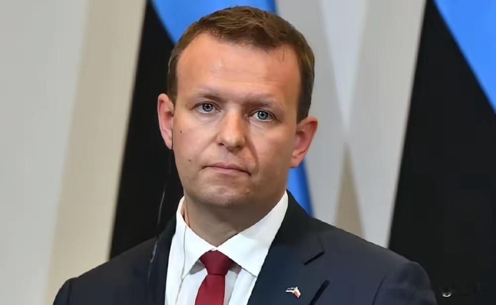 就问中国怕不怕？

​强大的爱沙尼亚向中国发出最后通牒。让中国必须在爱沙尼亚和俄