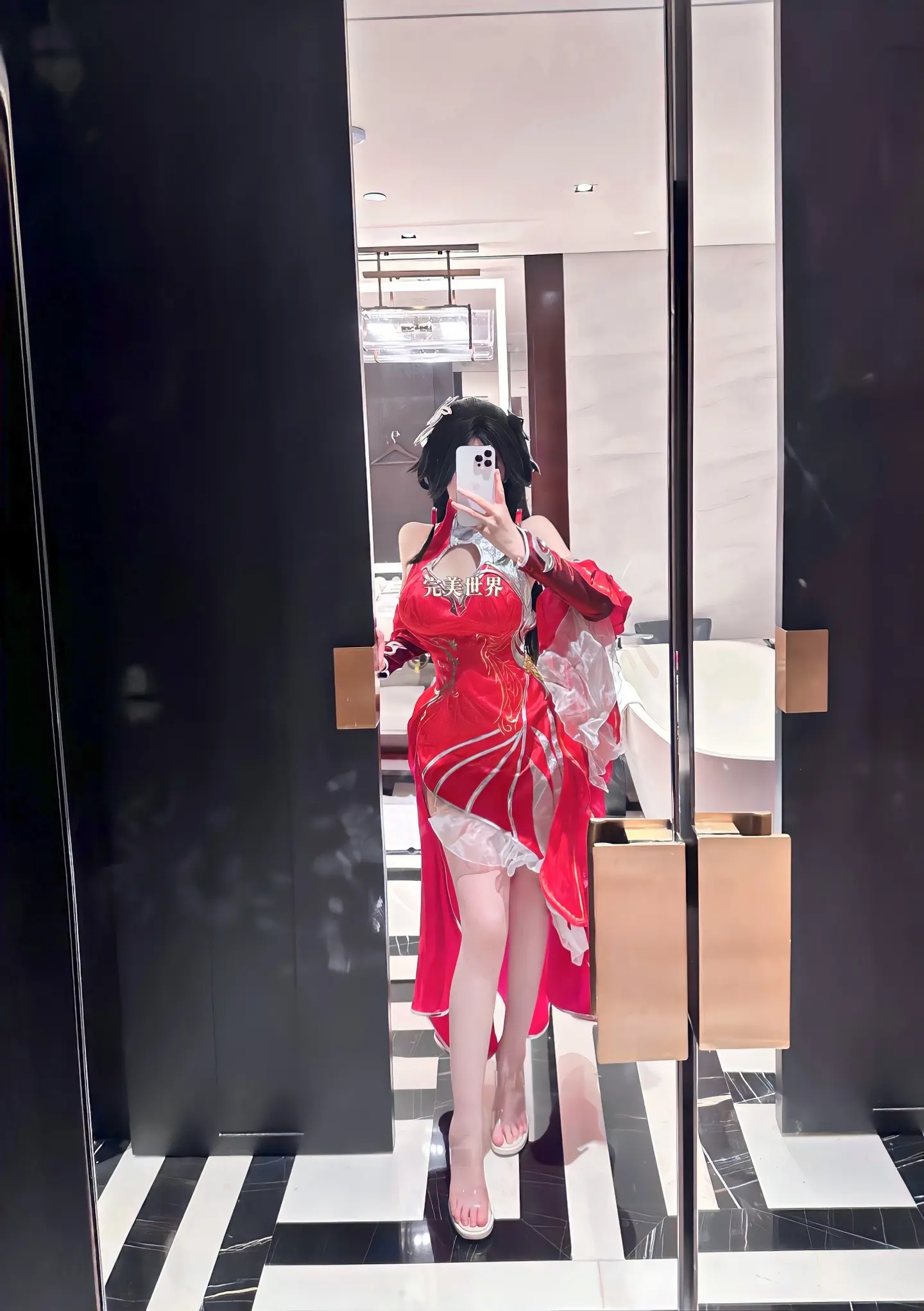 我喜欢的从来不是那个独断万古的荒天帝，我喜欢的是下界石村那个爱吃兽奶的小孩…