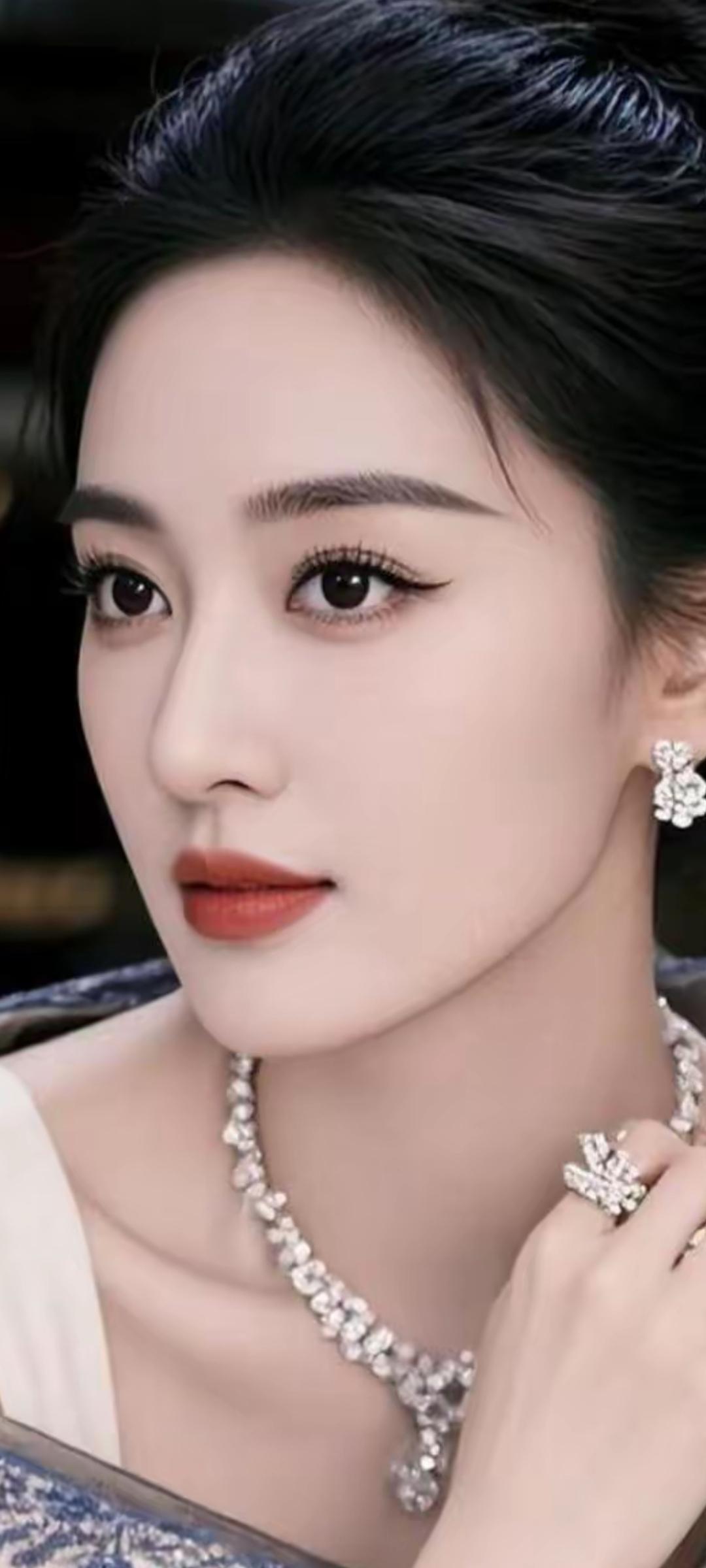 优雅复古的珍珠项链，尽显高贵气质！💎✨