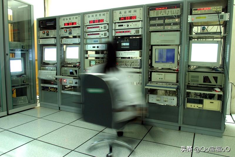 最近看到说授时系统的一部分已经被破解，“授时”还在系统里被窃取了，这事儿想想就觉