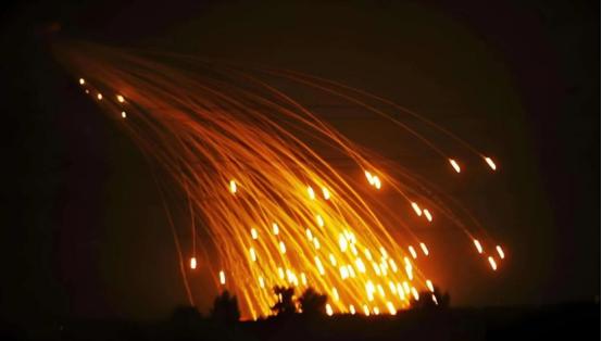 重型集束弹16倍音速击穿以色列，美以想要停战1个月，伊朗回应很直接！
 
当地时