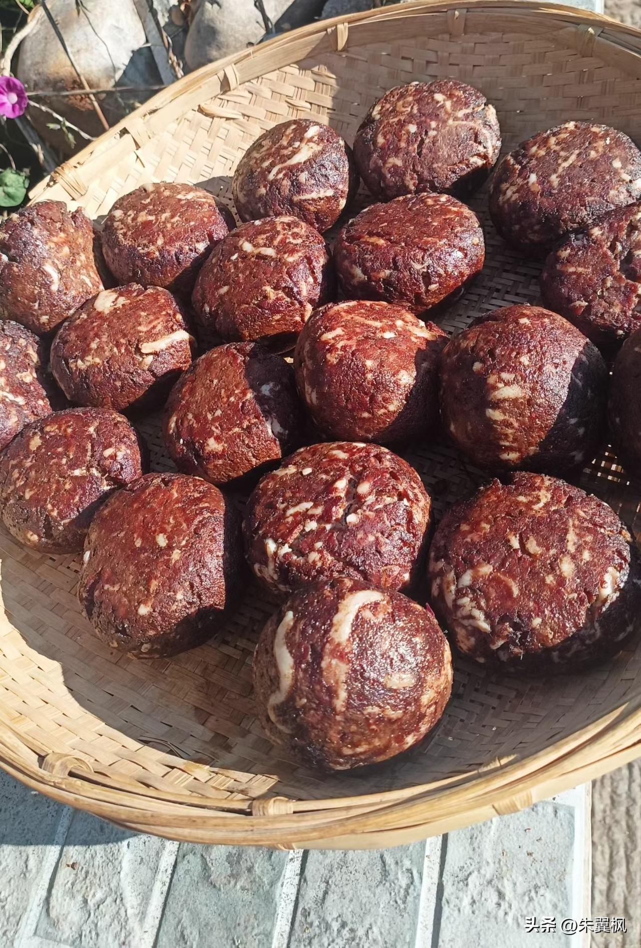 很喜欢纳瓦尔说过的一段话，他说成功这玩意没法教，只能自己意会，也可能是天生的。假