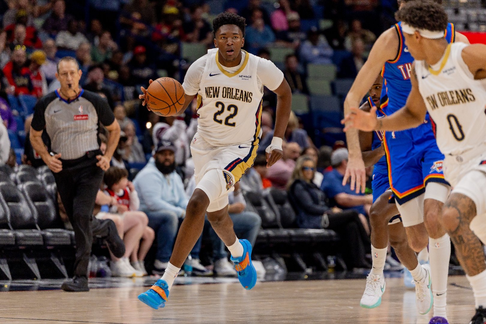 奎因砍鹈鹕队史中锋最年轻30+！也是队史首位单场命中率超65%新秀