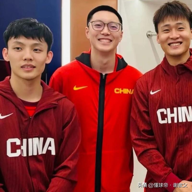 队史罕见！宏远双子星一起休战，胡明轩+徐杰同缺席男篮大名单，郭士强被迫调整后场，