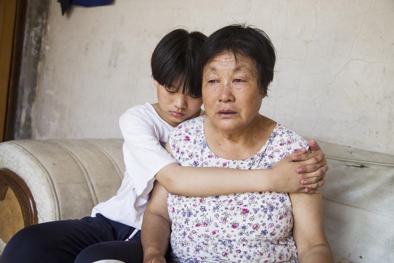 哇塞，安徽这事儿太暖啦！儿媳凌晨在医院生孩子，儿子因老人年纪大，没及时告知父母。