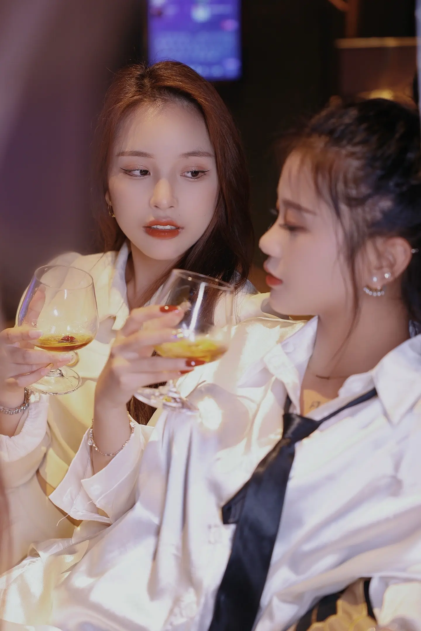 你也就只配躲在角落里偷窥我的动态 然后跟你那几个弱智闺蜜议论我
