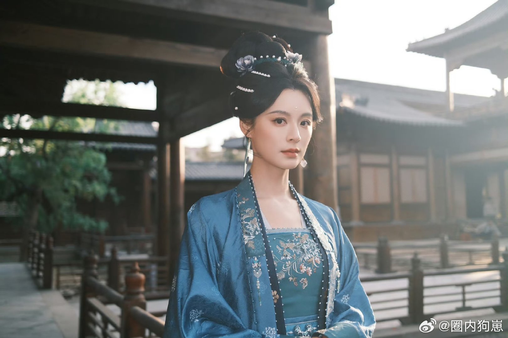 逐玉毛林林张凌赫好权威的母子 梦境戏都这么好嗑！毛林林张凌赫对手戏好有层次，权威