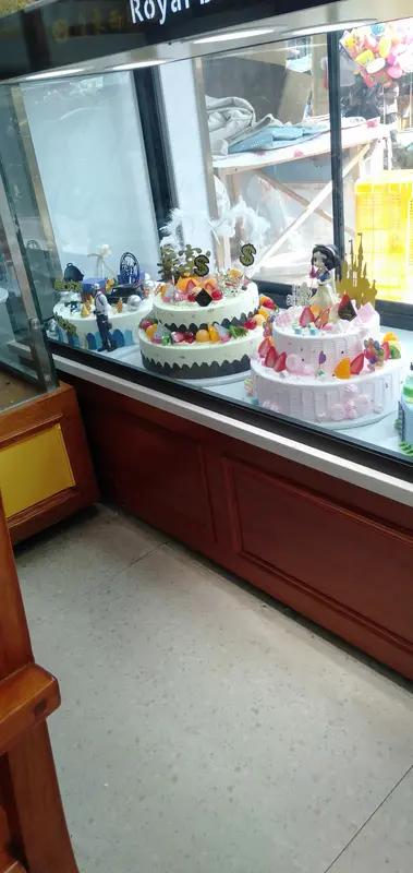 在城阳，有几家蛋糕店值得推荐。
首推“甜蜜时光蛋糕坊”，他家的奶油蛋糕堪称一绝。