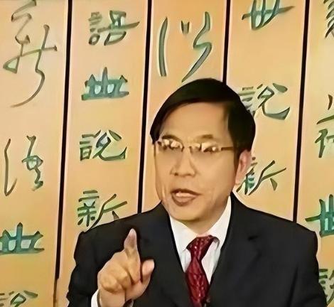 “中医不灭，天理难容？”中南大学的教授张功耀发起万人签名，要求取消中医药，这是一