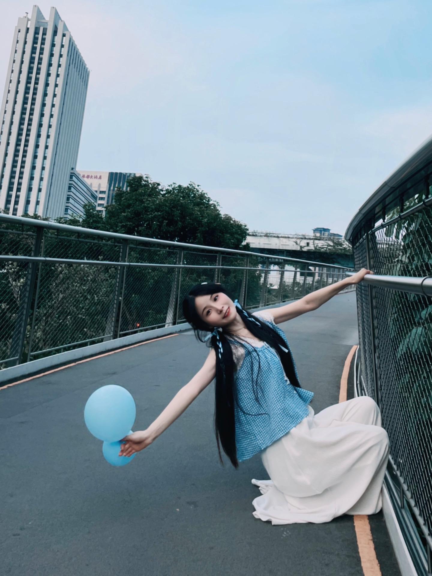 故事鲜艳 而缘分却太浅