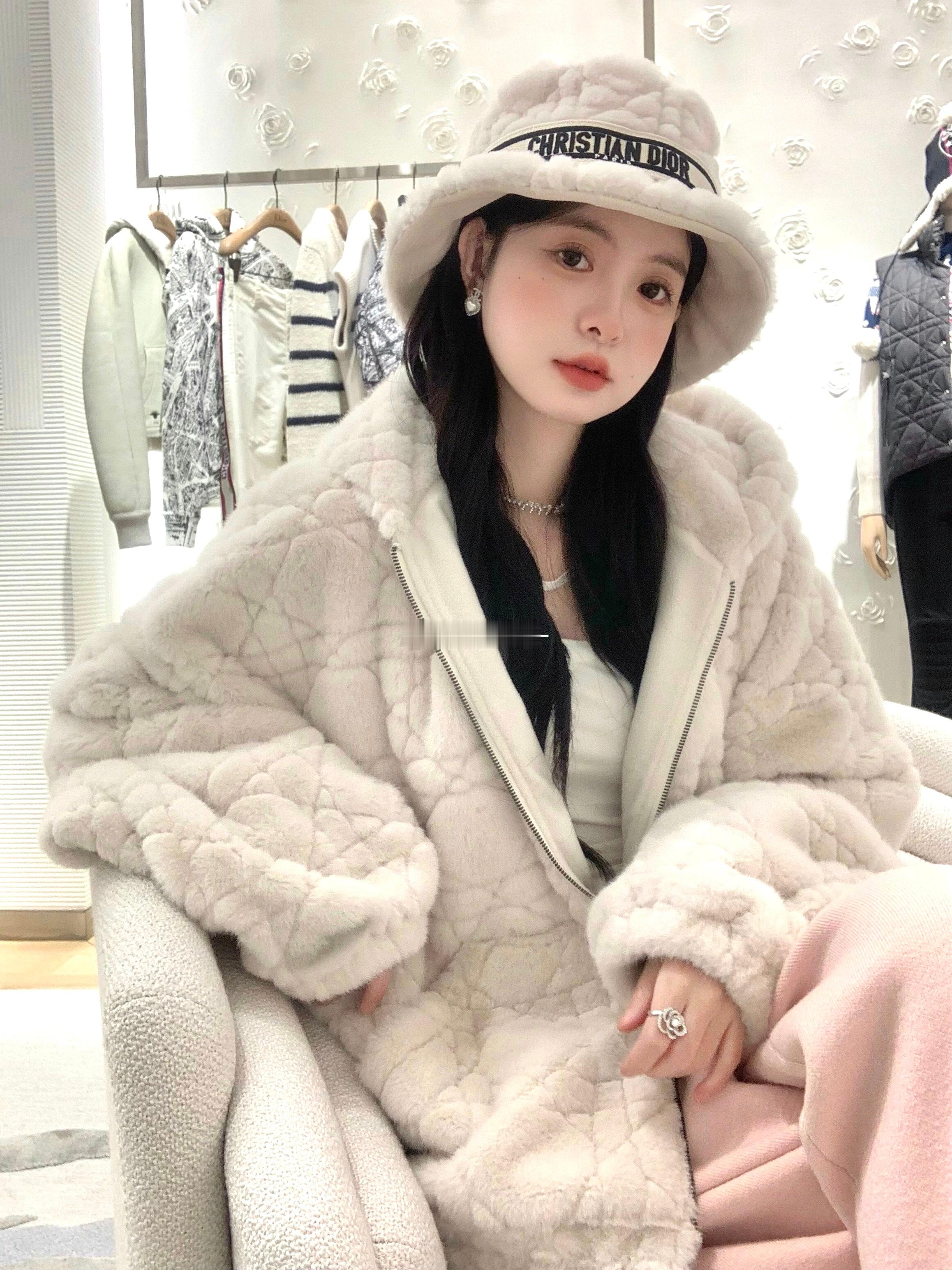 最近爱穿一套 美貌与保暖并存 ​​​
