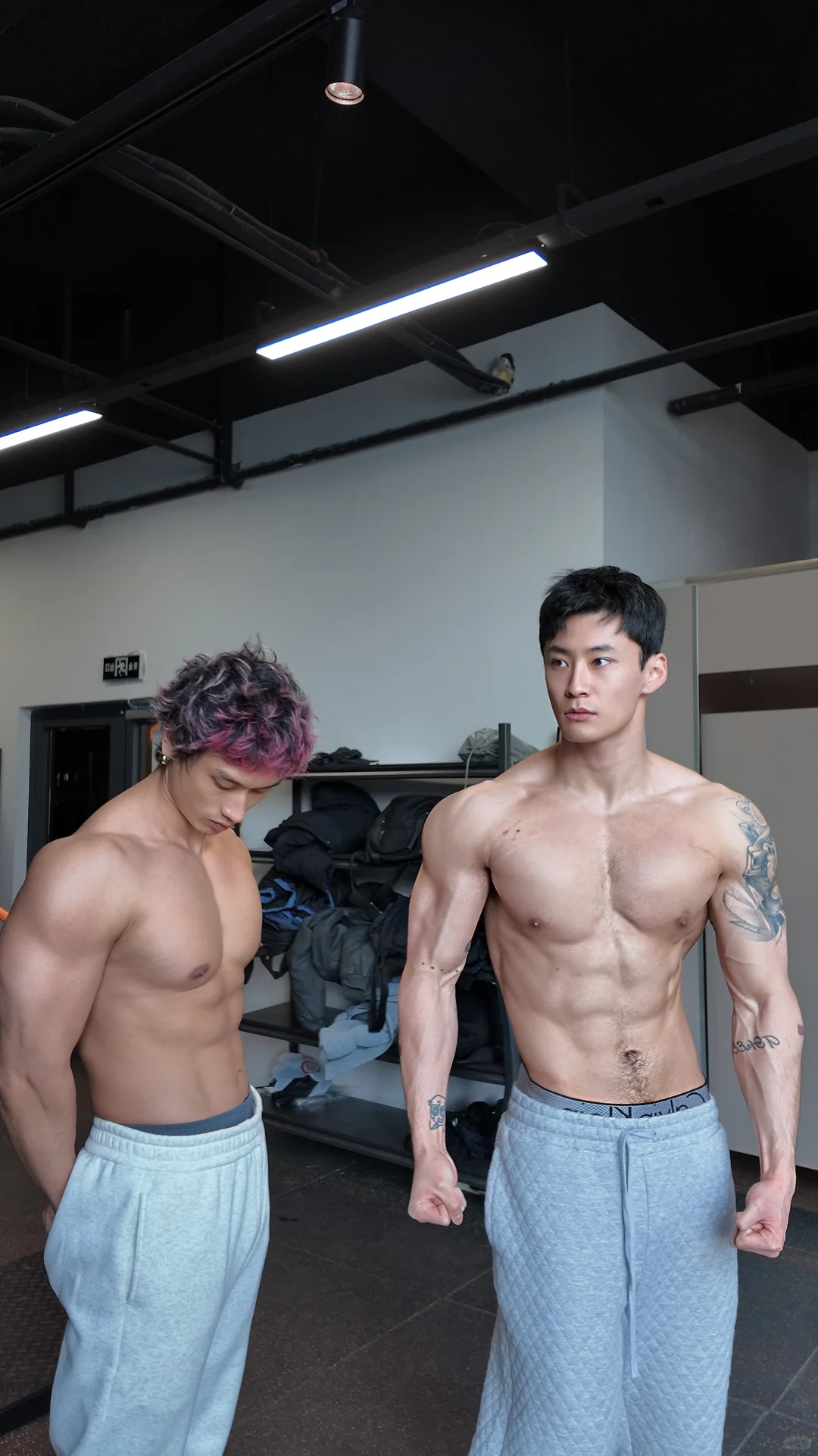 Hello world！it's Chinese fitness