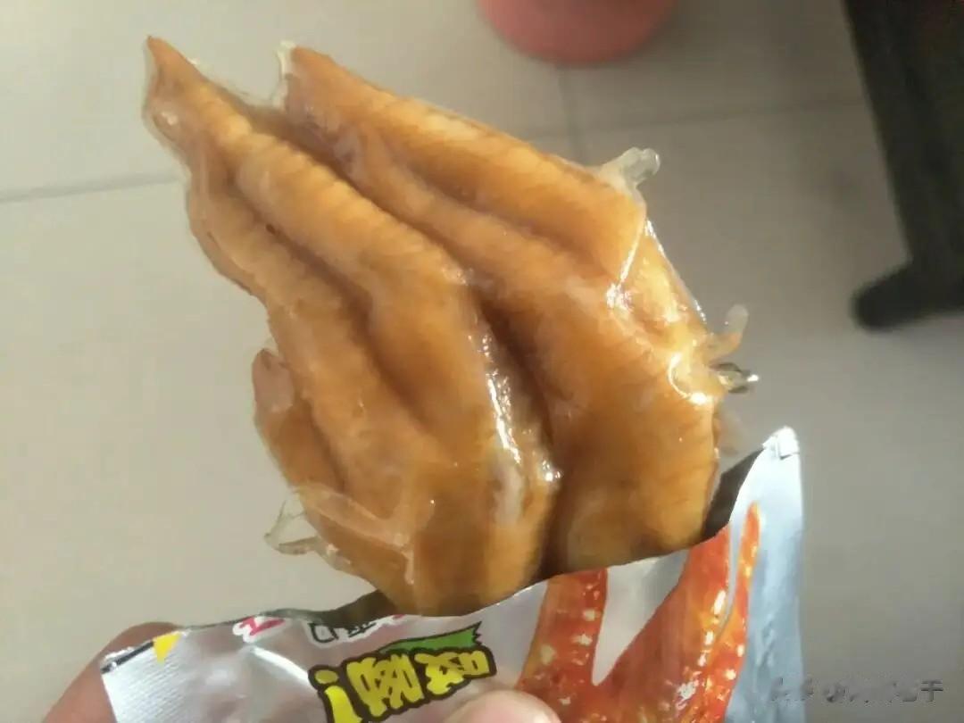 #秋日生活打卡季#求大佬解惑！我发现，不管是小卖铺，还是大超市，卖的1.5元一包