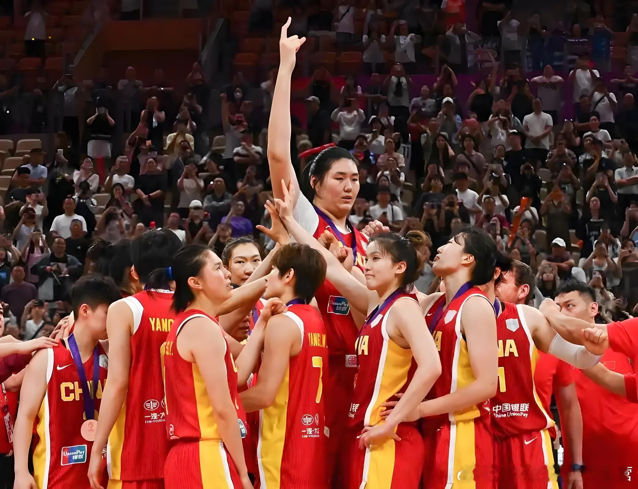 中国女篮不敌比利时女篮 中国女篮vs比利时女篮 比利时女篮今晚进攻端传导球的频率