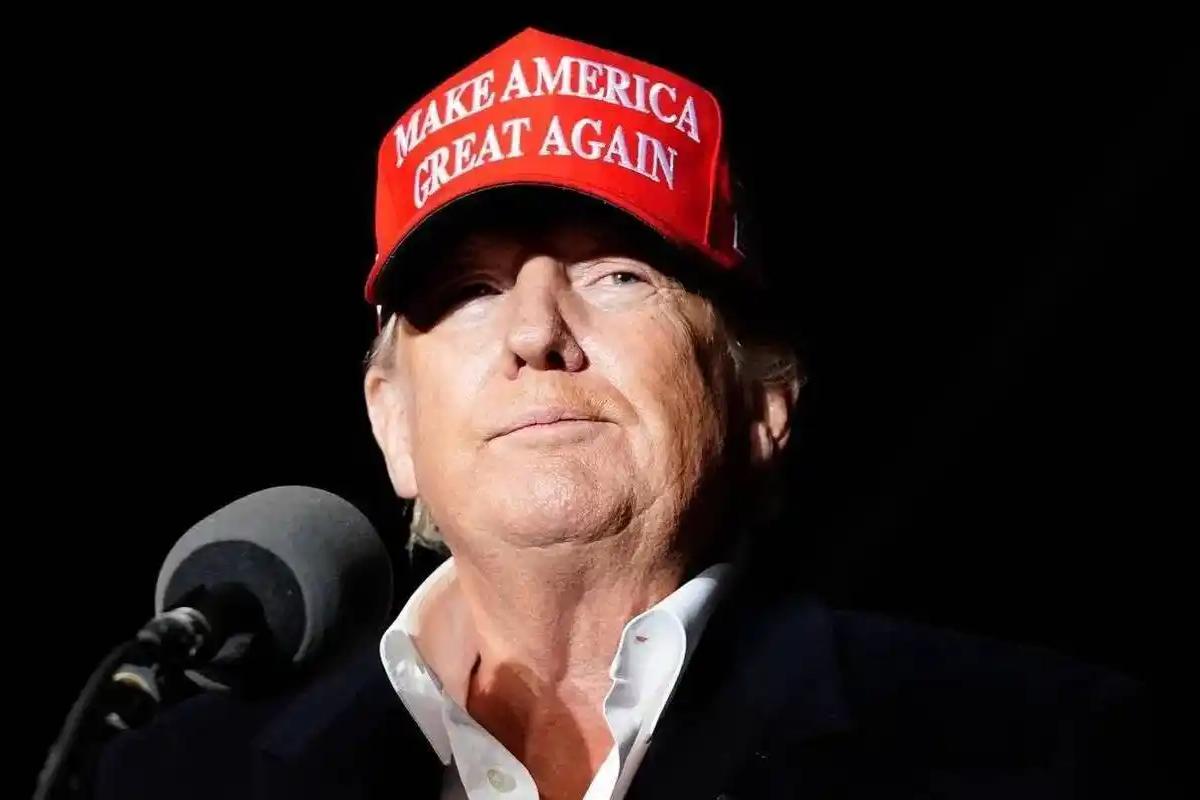 难怪特朗普急成这样！一个月打掉四分之一库存，美国弹药见底？透支未来打现在，美国这