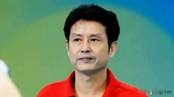 陈忠和，世界排坛公认的顶级教头，却因2008年家门口的那场奥运征程戛然止步。一枚