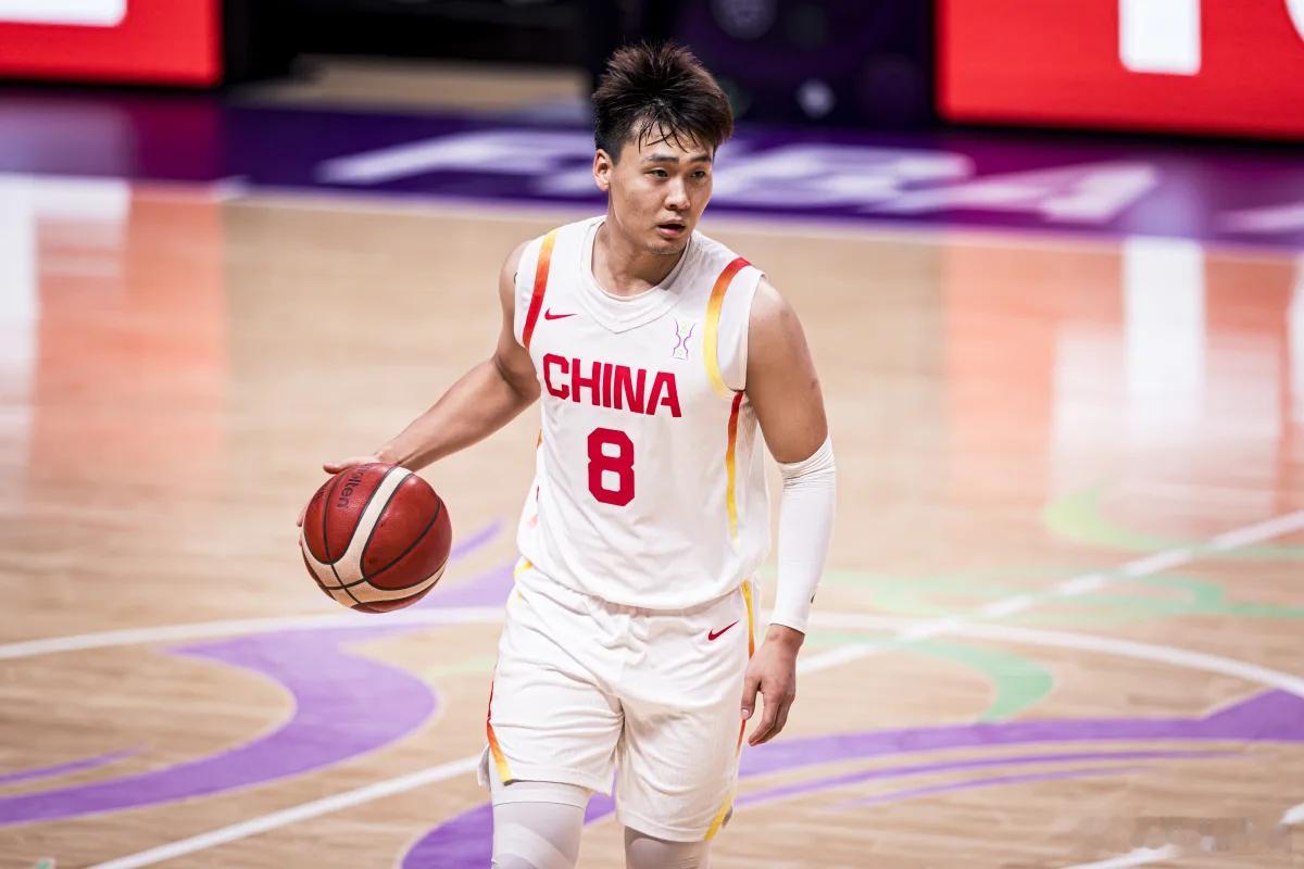 90-68，中国男篮轻取约旦，在这之后中国男篮以三战全胜的战绩，小组第一晋级八强