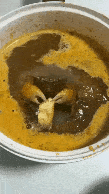 无论什么时候先吃饱再说，心态真好～