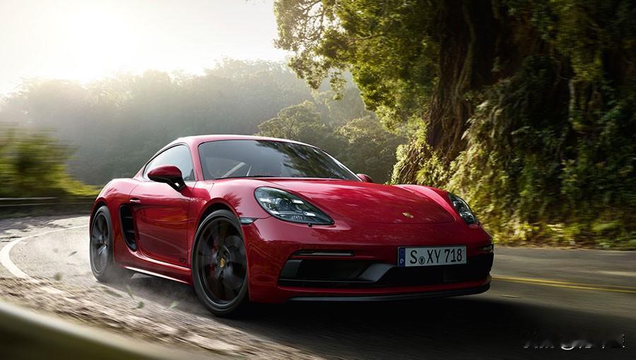 你还敢买进口车吗？
    事发俄罗斯。俄罗斯突然有几百辆保时捷无法启动，保时捷