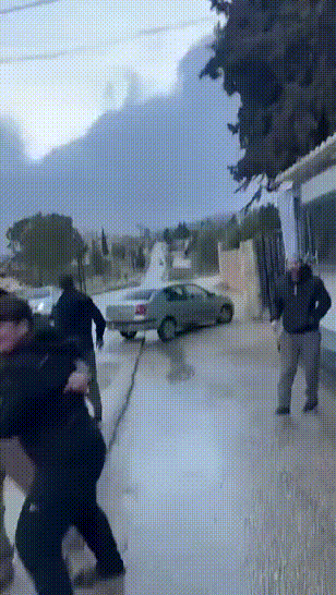 黎巴嫩国家通讯社2月26日称，以色列空军战机对黎巴嫩东部贝卡谷地的巴勒贝克地区发