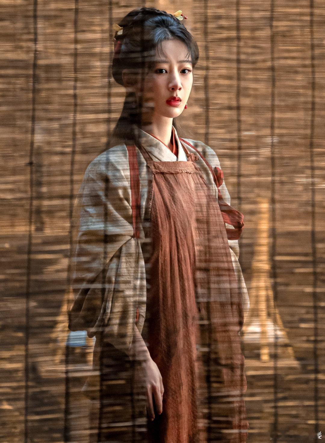 杨紫杨紫杨紫李祯 不一样角色扮演 