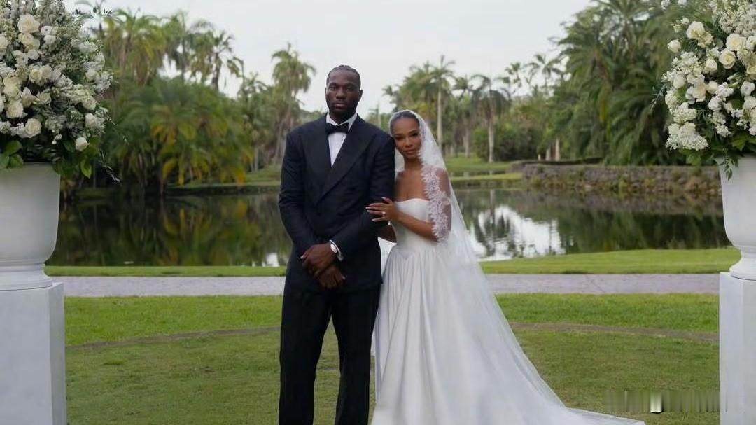 阿丘瓦终于结婚了，这长相的失业男人休赛期也只能做这件事了。

阿丘瓦都已经26岁