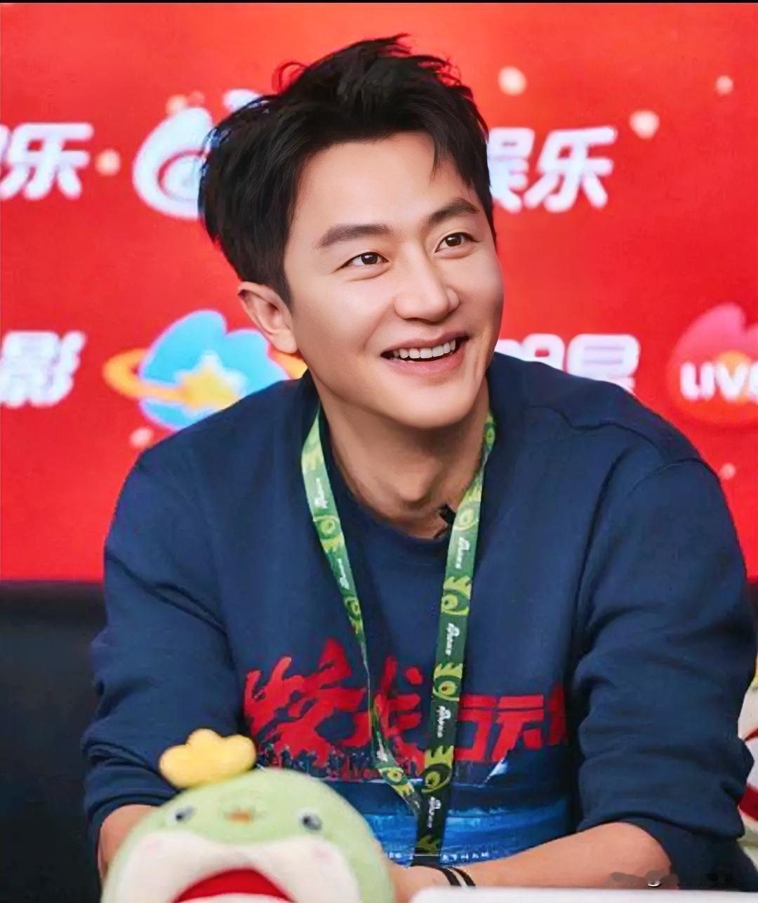 大家还记得这位男演员吗？
他今年41岁，土生土长甘肃人，毕业于北京舞蹈学院。他温