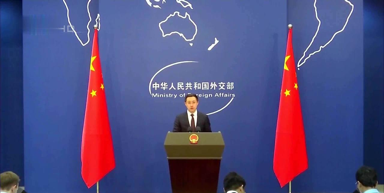 中方：已第一时间向印度表示哀悼
印度踩踏事件已致36死、超50人伤，外交部：中方