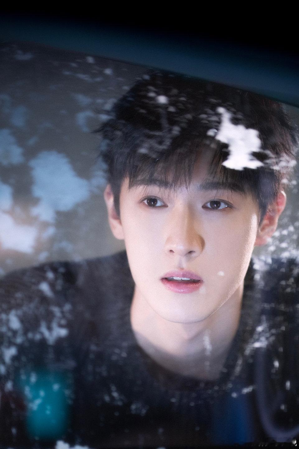 今日发现了一处绝美的风景，让人不禁感叹大自然的鬼斧神工，真的太好看了，分享给大家