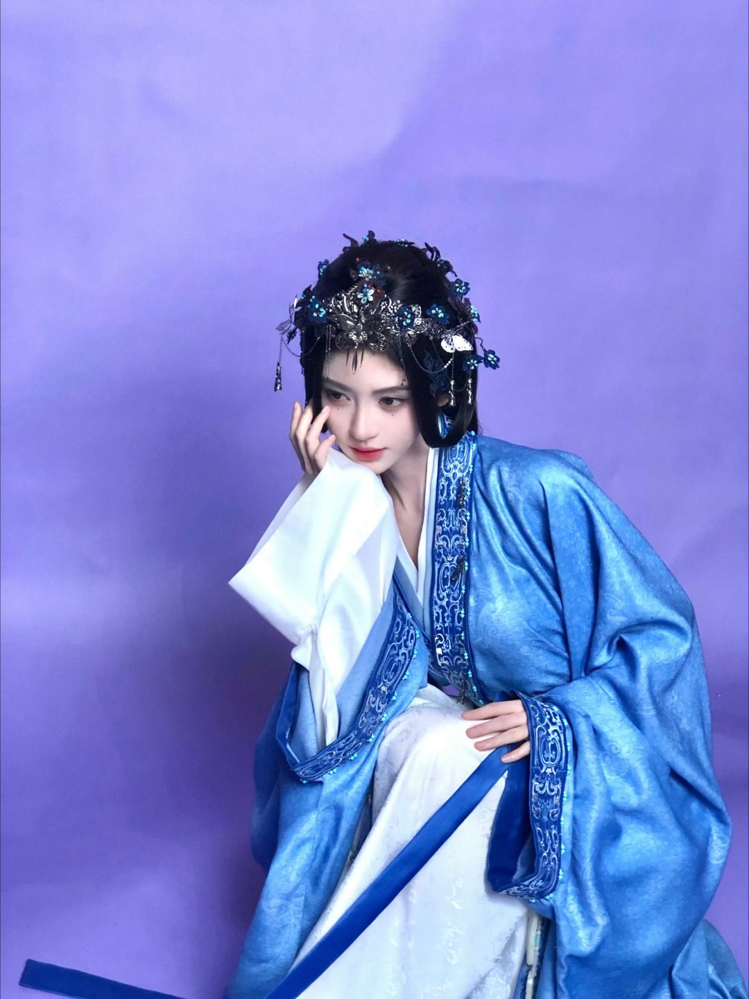 🍊💙鞠婧祎苏绿夏 🍊💙鞠婧祎万花世界 “亲爱的玫瑰，在静谧庭院起舞，月光
