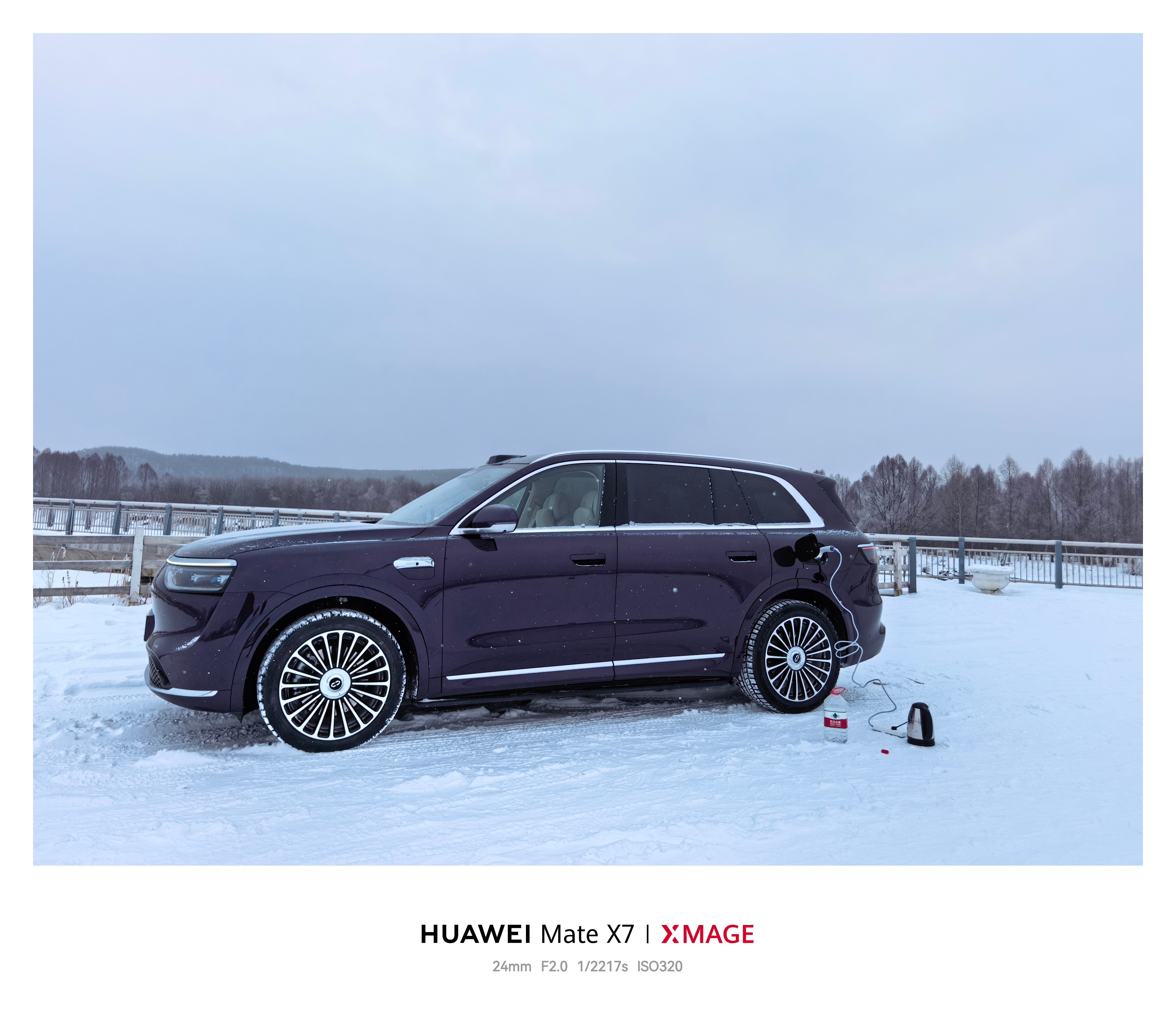 这两天在外面奔波拍摄，问界M8纯电的V2L外放电真的帮了大忙了，外放电最大6kW