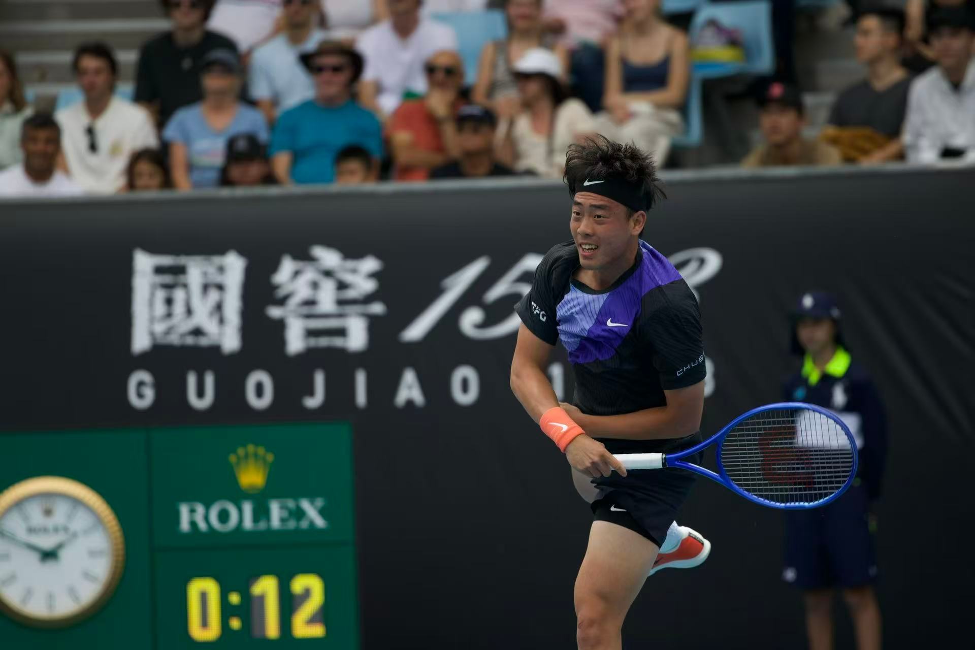 黄泽林6-7、6-4、3-6不敌伊莱亚斯·伊梅尔，遗憾止步澳网资格赛决胜轮。图网