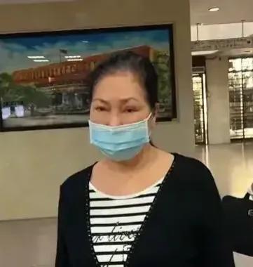 果然，一过节，S妈就开始想玥儿和霖霖了！
嘴替记者说，六一S妈想见玥儿和霖霖，对