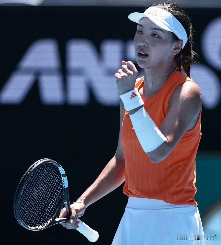 澳网之旅，王欣瑜实现了蜕变。
虽遗憾无缘女单八强，不过，王欣瑜的进步非常明显，A