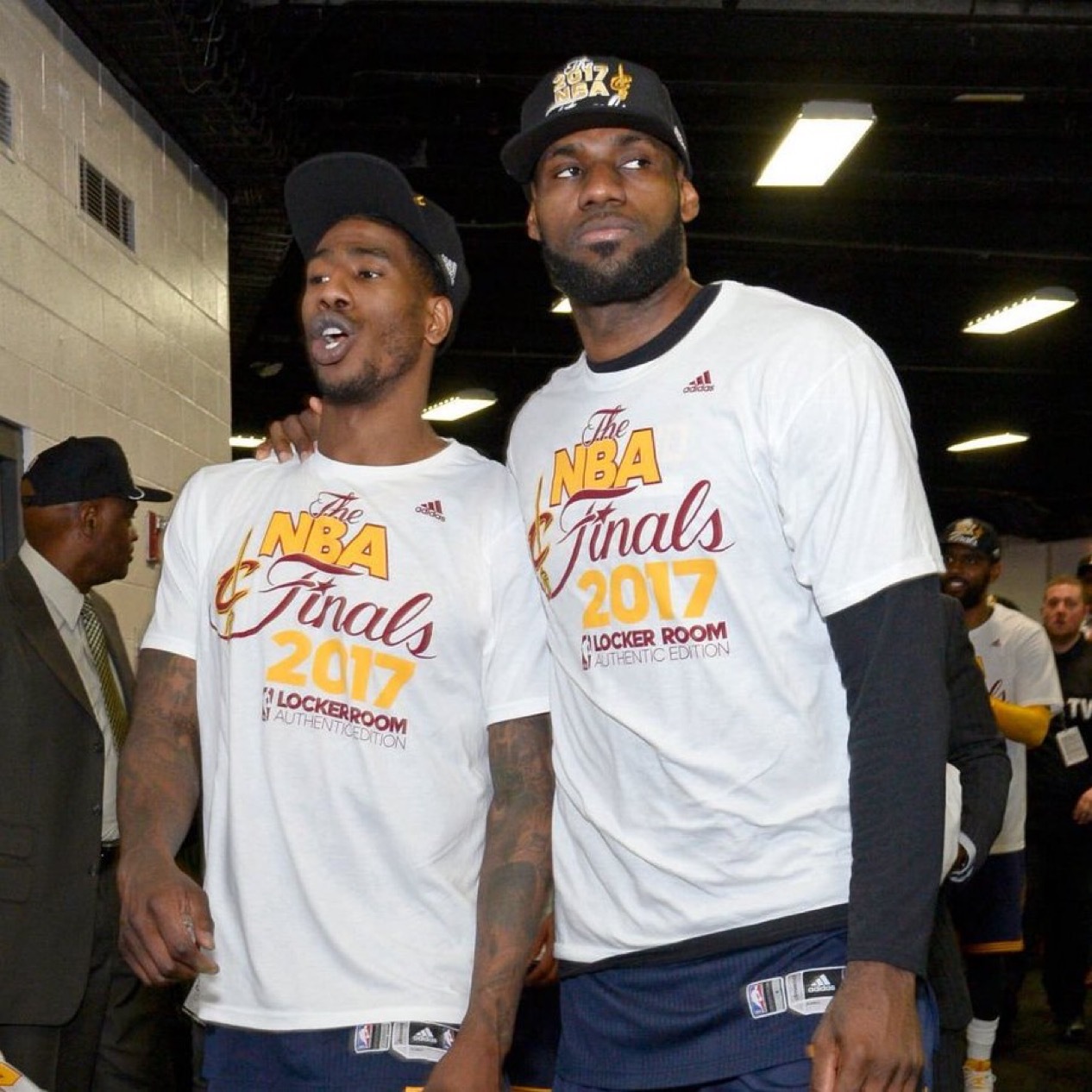 前骑士球员香珀特说詹姆斯是NBA的"ChatGPT"：“这是我能想到最好的形容方