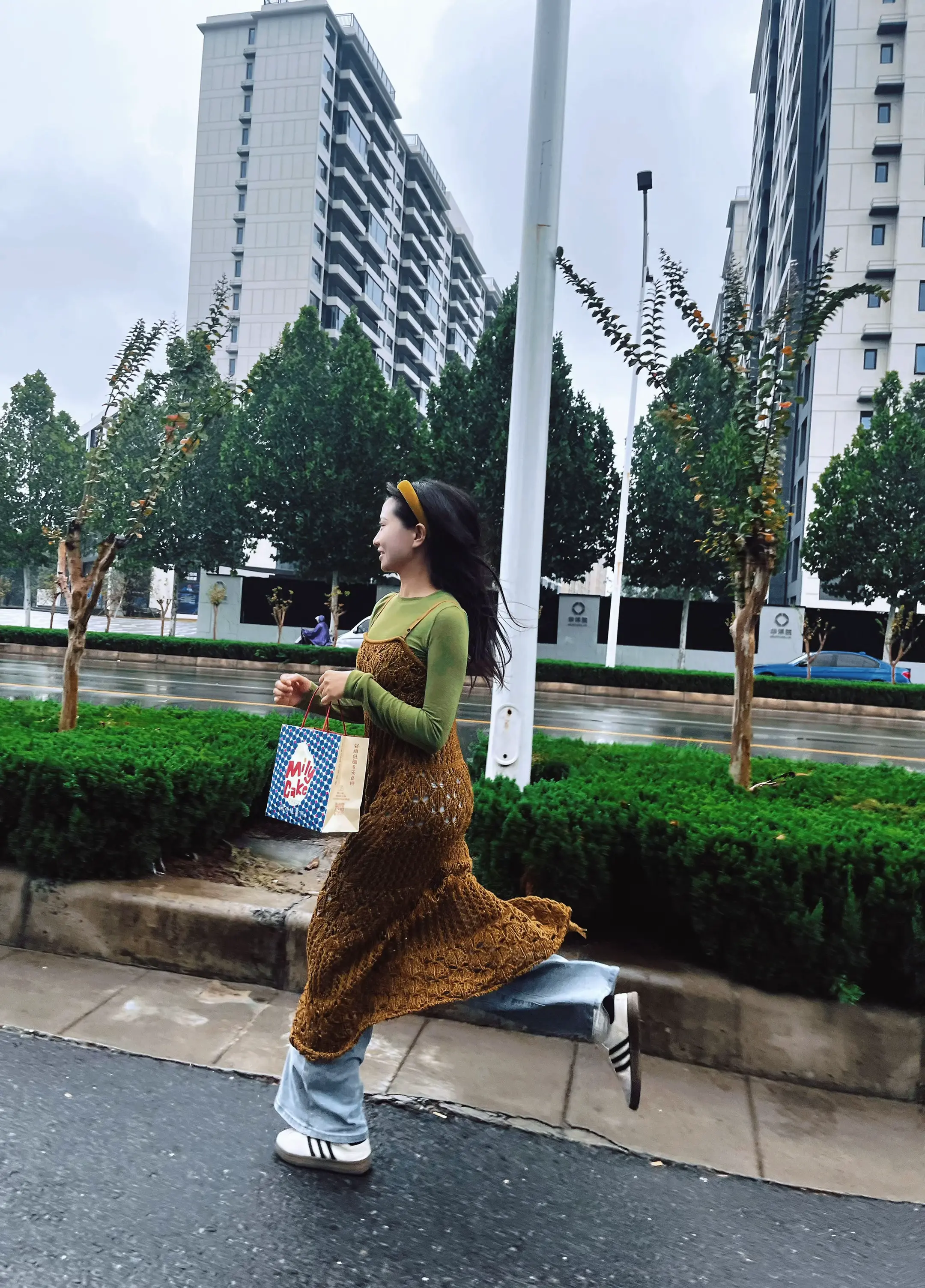 要么你来拥抱我 要么开枪处决我