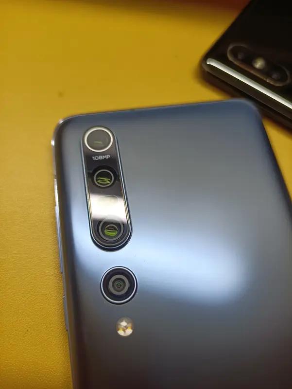 我用的就是国产手机，现在国产手机真的越来越强了。像小米10 Pro，骁龙865处