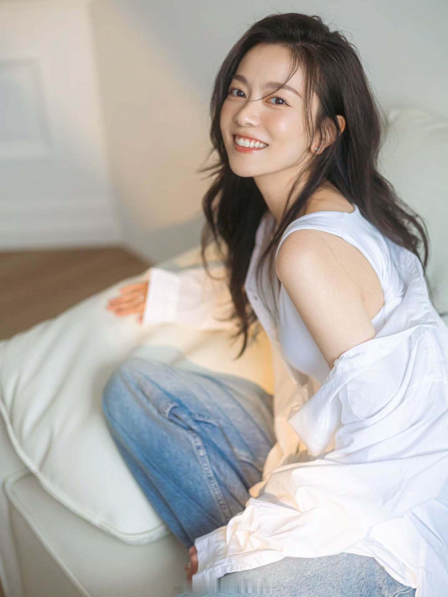 周渝民妻子宣布复出周渝民妻子38岁状态 周渝民妻子好美啊 