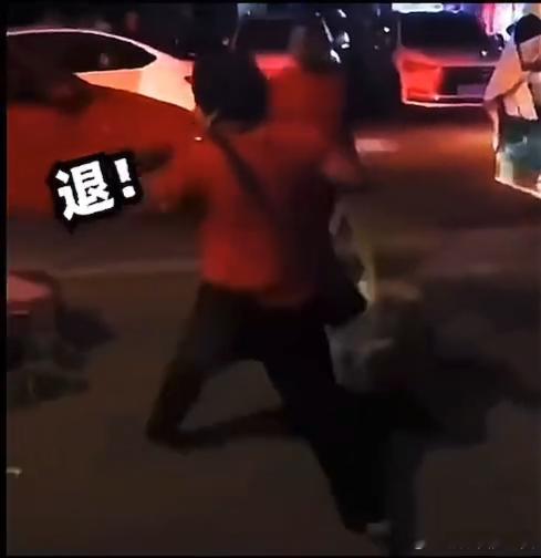 这场直播把全网热梗玩明白了 这场直播真的太好笑了！嘉宾们的幽默互动和热梗运用让我