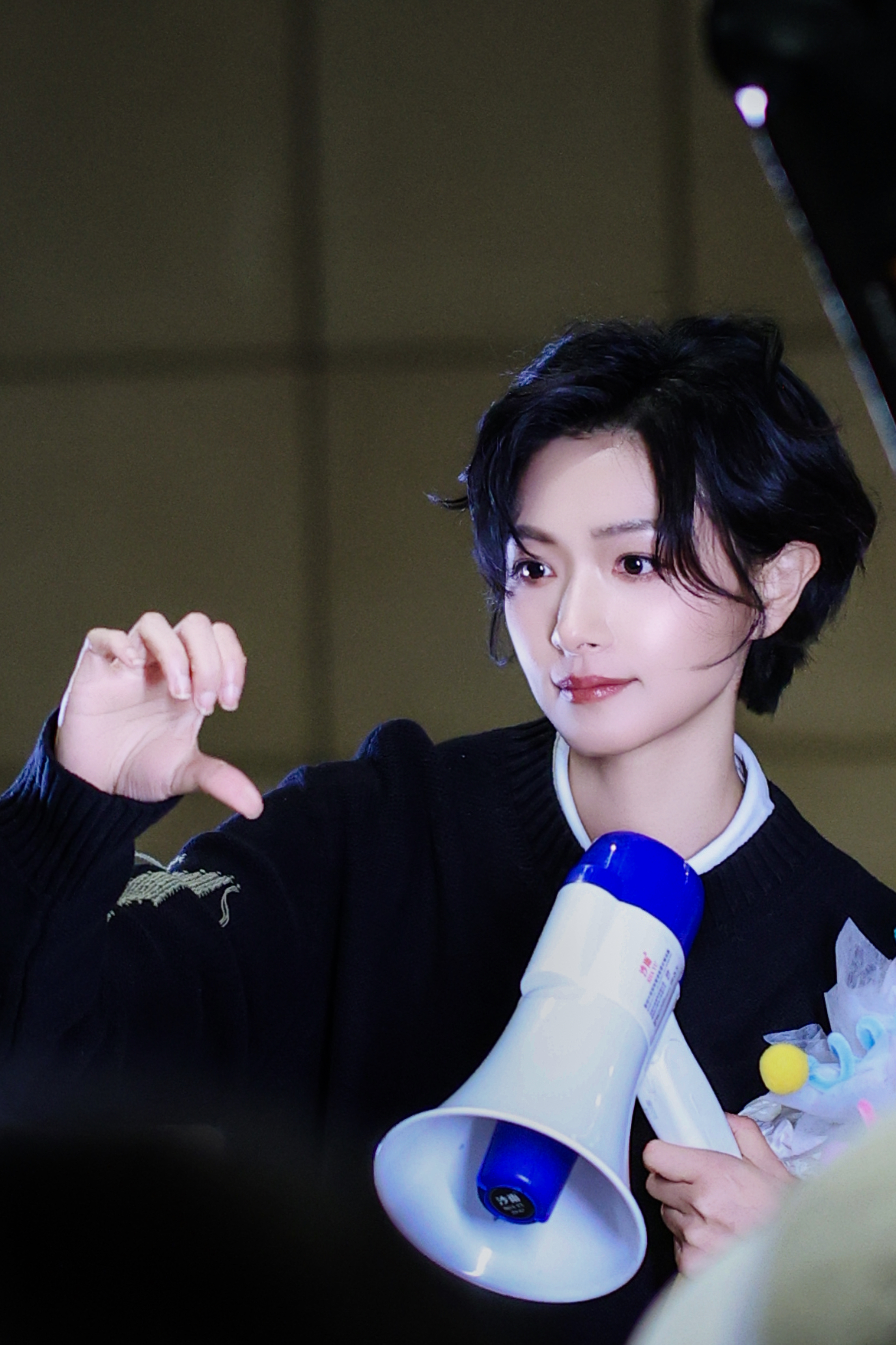 超话大赏｜万茜你好打劫 ｜万茜icy 你是心底永不褪色的底片，在每一次心跳时显影