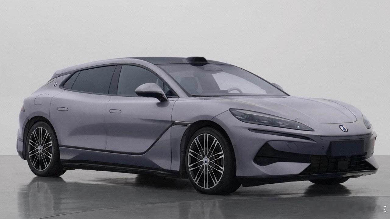 新款Z9GT 我希望能把头灯尾灯改的小一点 比亚迪