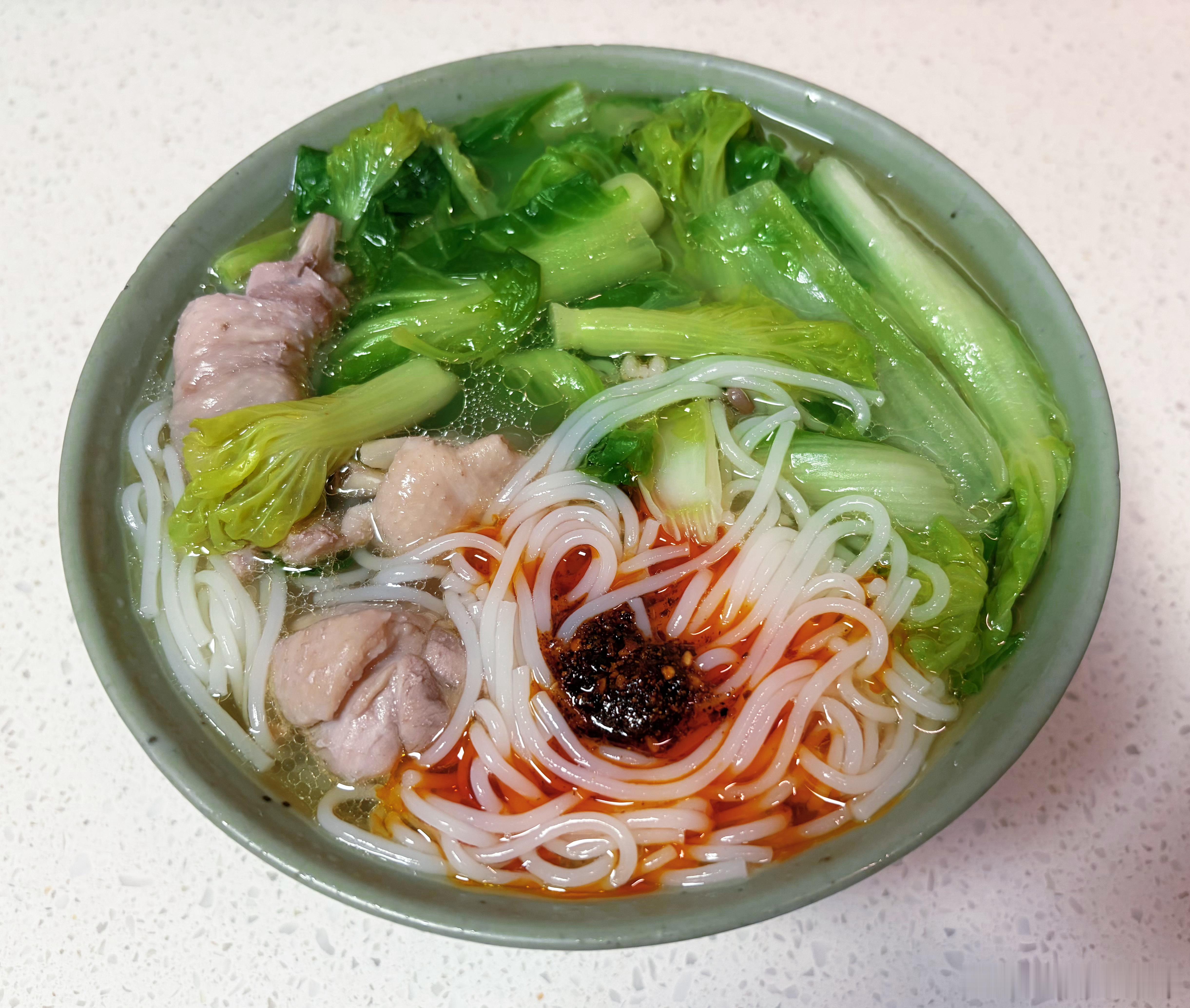 鸡汤粉嗦起来