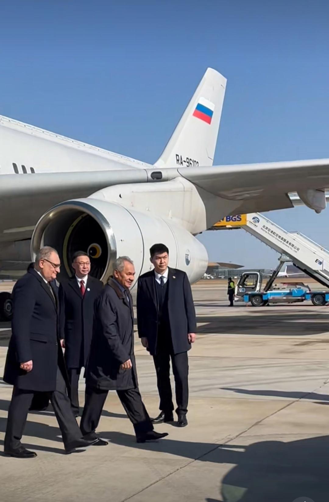 俄防长突访中国，为期一天的短暂行程到底要谈啥？

俄防长绍伊古一天时间的访华行程