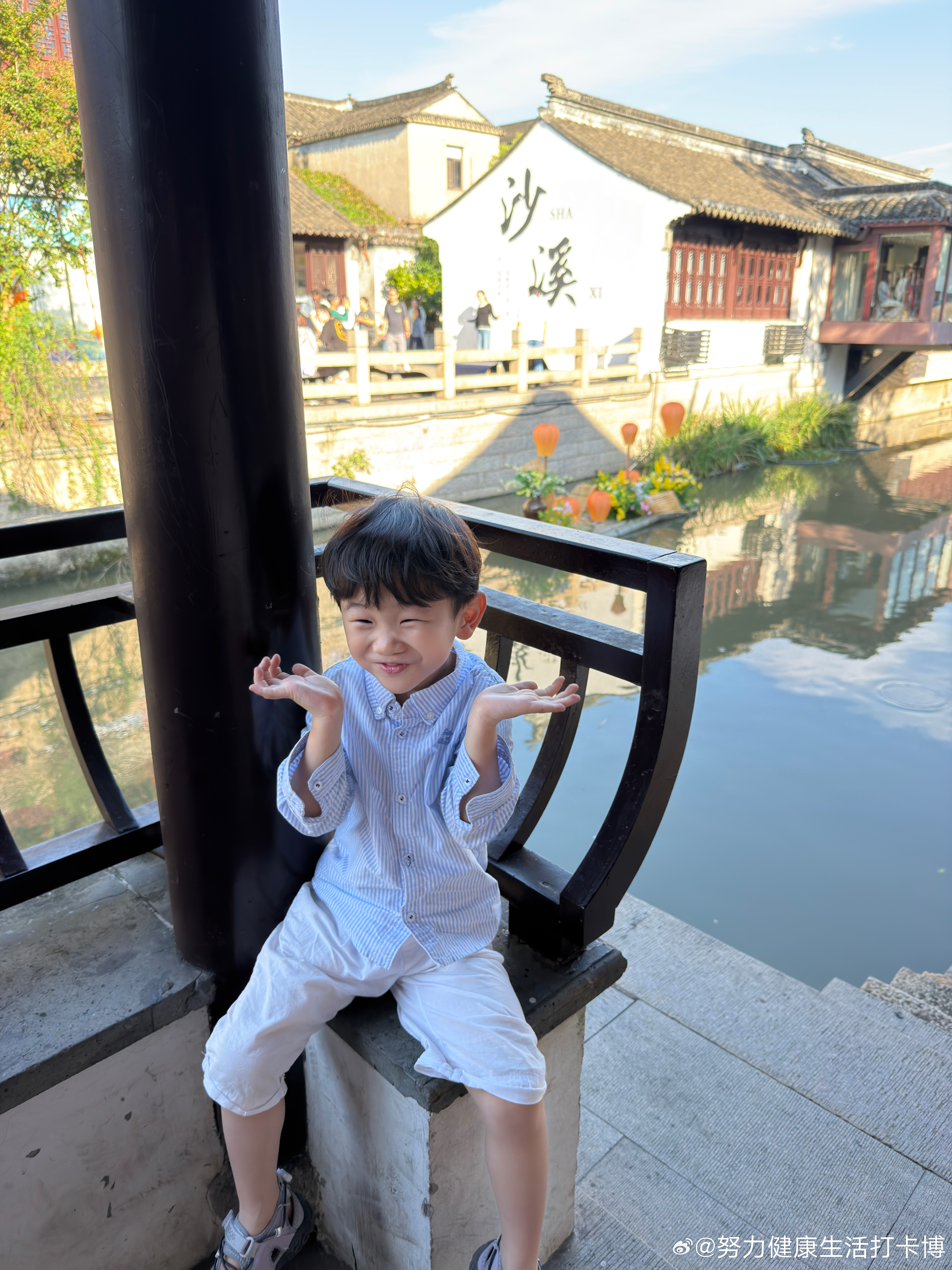 双鱼男是这样子的。上1秒跟我说：妈妈，我非常非常非常爱你。这1秒说：妈妈你不给我
