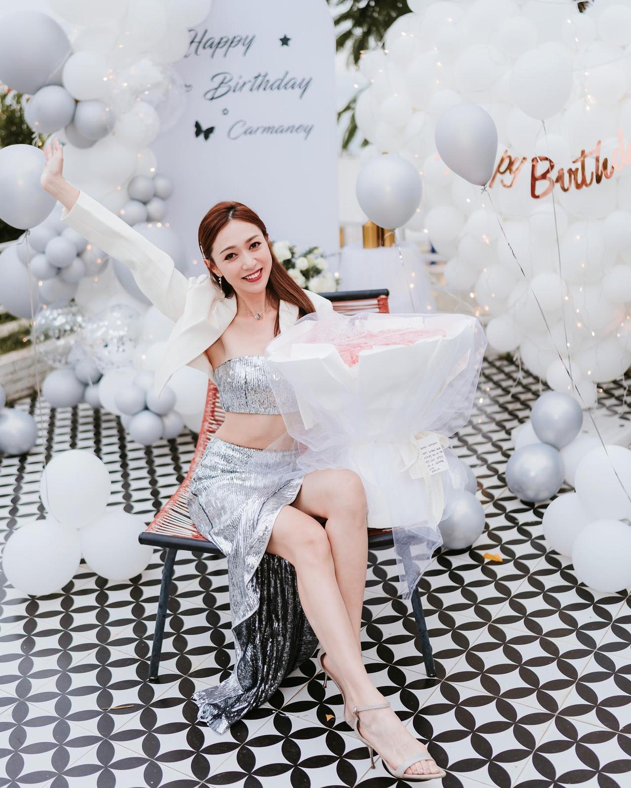 她当年也是香港小姐选美冠军，演技还算可以，但TVB都没有捧她当女一号，现在都很少