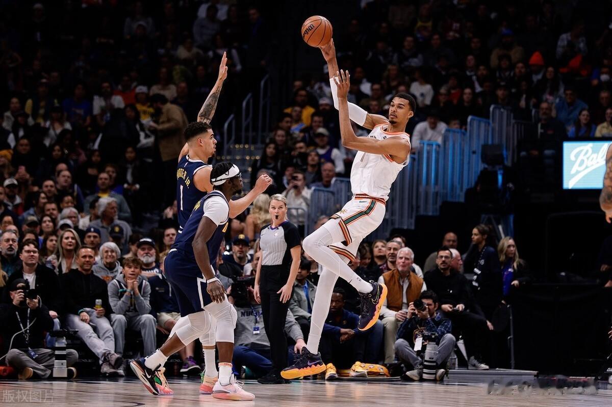 八大惨痛连败纪录：活塞已经14连败，能上榜吗？最高连败是多少？
NBA历史上有不